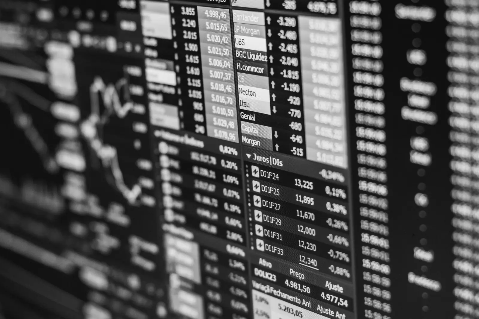 上海赛领炫贸易2024秋冬新款鞋帽箱包材质与工艺技术解析