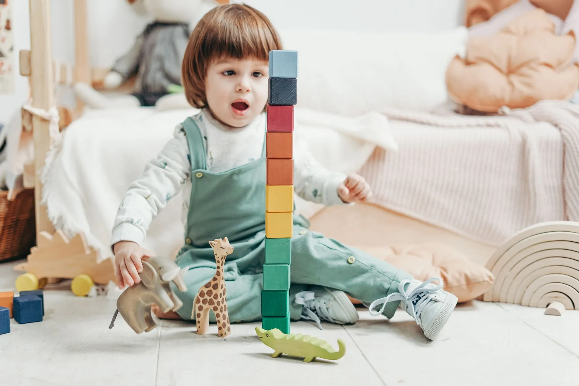 2024年上海贸易公司服装服饰市场批发价格趋势分析