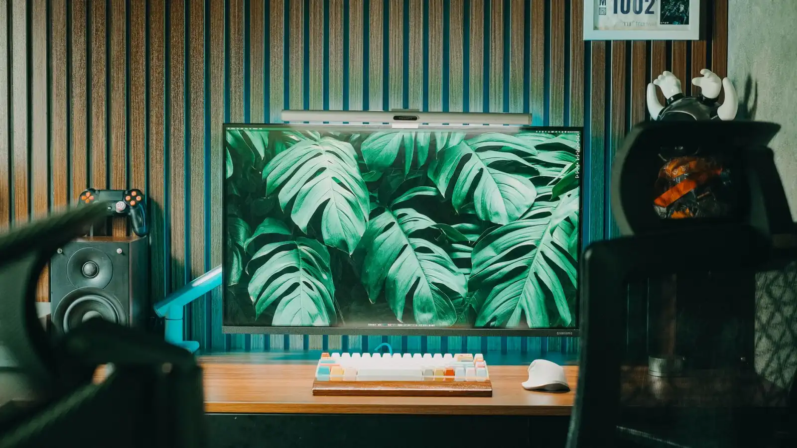 服装零售商如何选择鞋帽箱包供应商：上海贸易企业的选品与库存策略