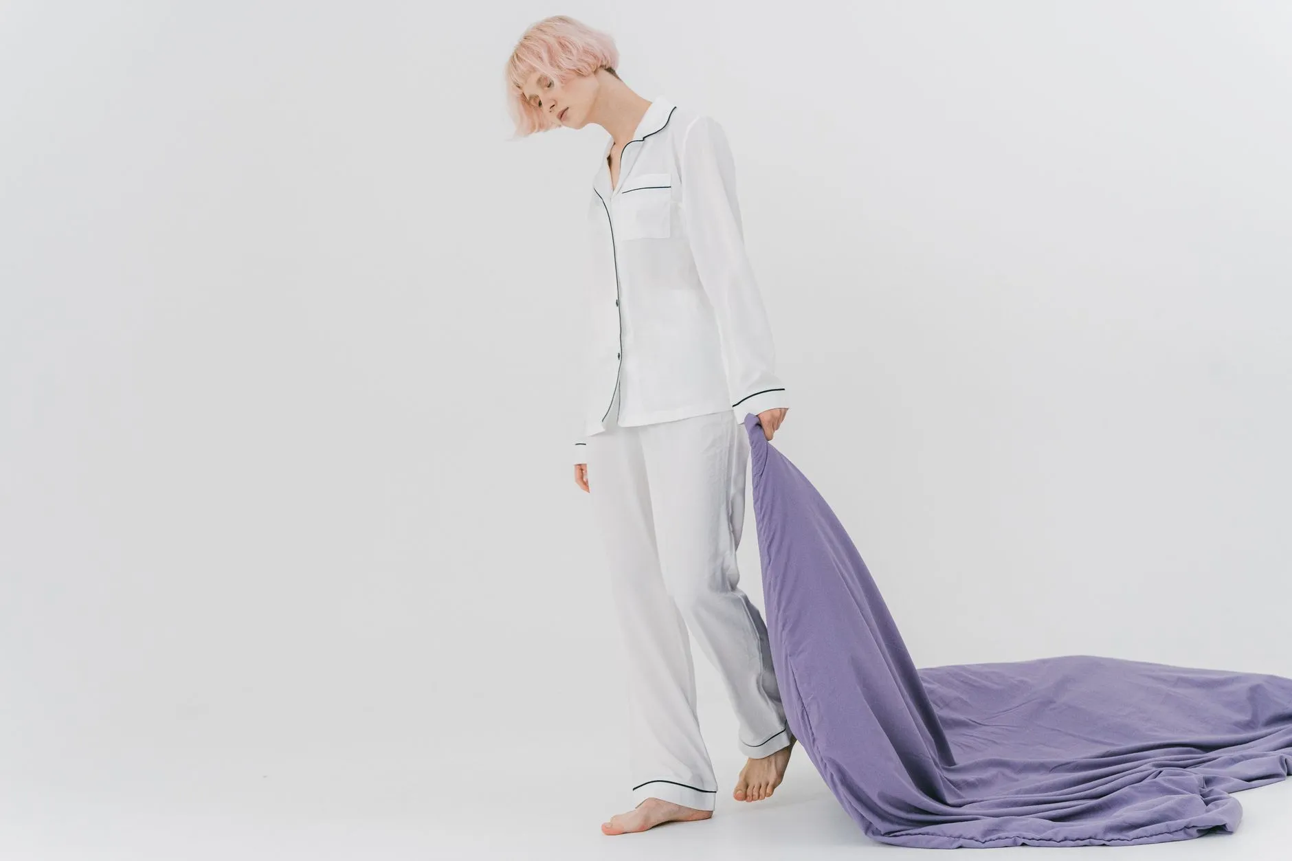 2024年上海赛领炫贸易服装服饰与鞋帽箱包折扣产品型号对比分析