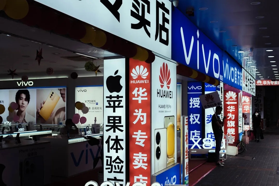 上海服装服饰折扣贸易行业现状与趋势分析